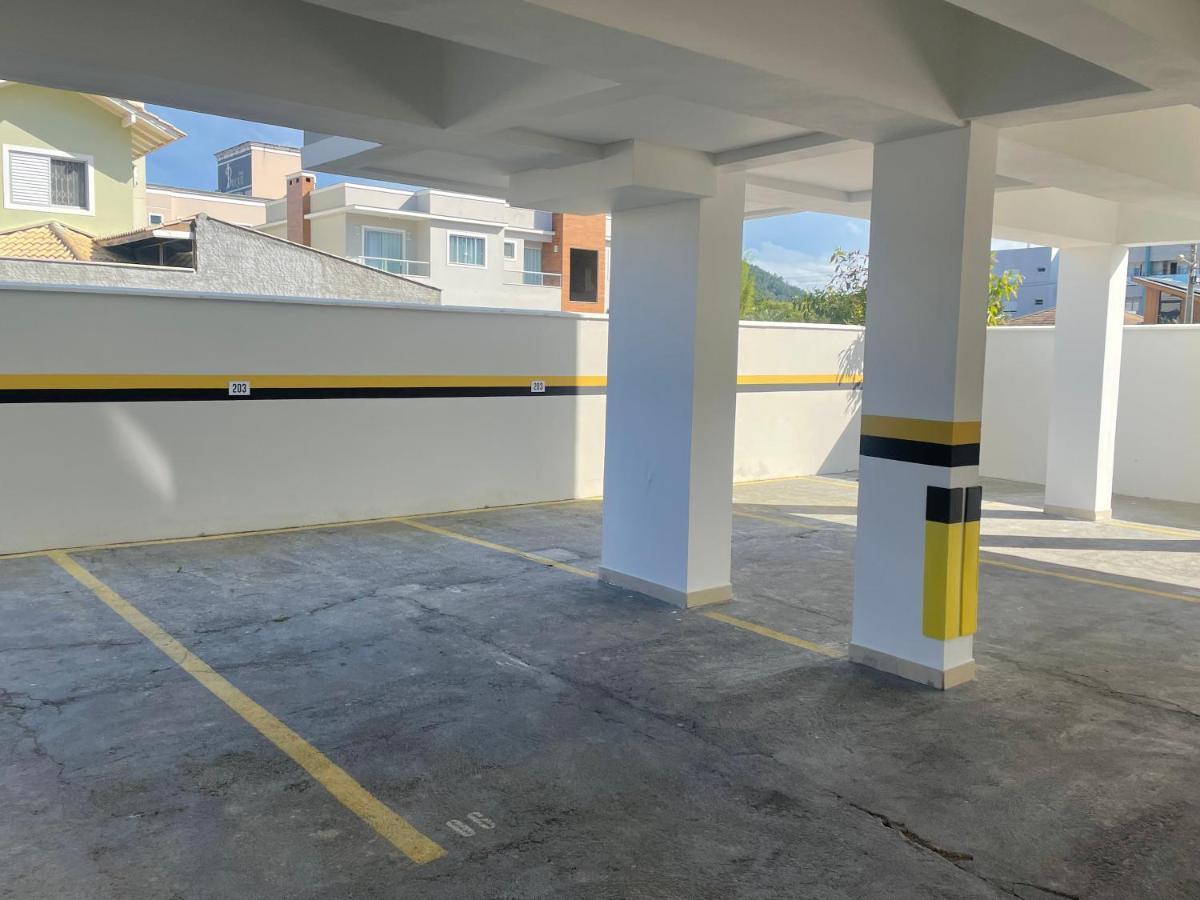 Apartamento na Praia de Palmas Governador Celso Ramos Exterior foto